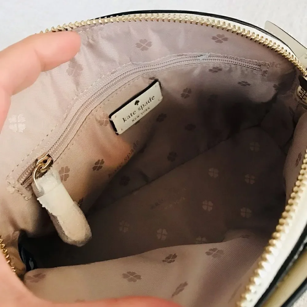 KATE SPADE NEW YORK | BRAND NEW |  Saffiano Leather Crossbody Bag in Bone.